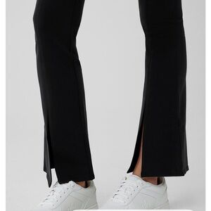 ALO XS Flutter Flare Legging